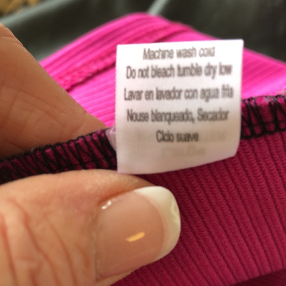 Poof Couture faux leather look top sz L fuchsia and black - Picture 6 of 6